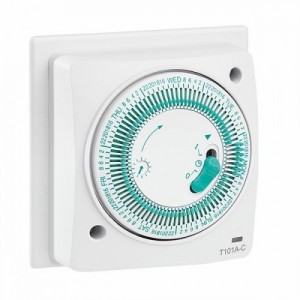 Greenbrook Electrical T101A-C White 7 Day Mechanical Segment Socket Box Timer With 84 On/Off Switching Cycles