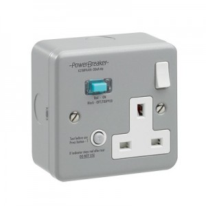 Greenbrook Electrical K21MPAAN10-C PowerBreaker Metalclad 1 Gang Type A Non-Latching Active) RCD Switched Socket With Mounting Box 13A 10mA