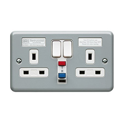 MK Electric K6231ALM Metalclad Plus 2 Gang Single Pole Non-Latching (Active) RCD Switched Socket 13A 30mA