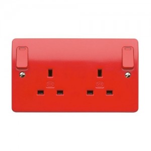 MK Electric K2476D1RED Logic Plus Red Moulded 2 Gang Double Pole Switched Socket With Neons, Outboard Rockers & Dual Earth 13A