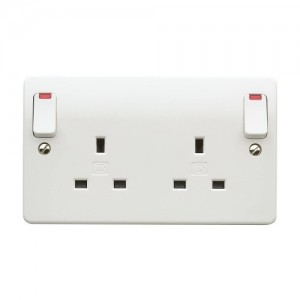 MK Electric K2476WHI Logic Plus White Moulded 2 Gang Double Pole Switched Socket With Neons, Outboard Rockers & Dual Earth 13A