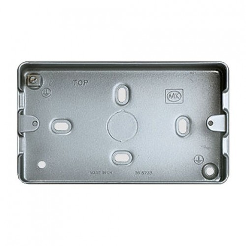MK Electric K8822ALM Grid Plus Aluminium 3 & 4 Gang Surface Box w/o Knockouts 73x133x40mm