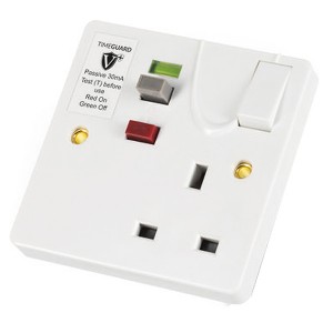 Timeguard RCD02WPVN Valiance+ White  1 Gang Latching (Passive) RCD Protected Switchsocket With Dual Flag RCD Technology, Manual Rest & Test Button