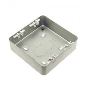 Deta M1230 Metalclad 6 / 8 Gang Surface Grid Mounting Box With Knockouts Depth: 42mm