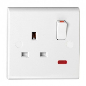 Deta S1207DPP Slimline White Moulded 1 Gang Double Pole Switched Socket With Neon 13A