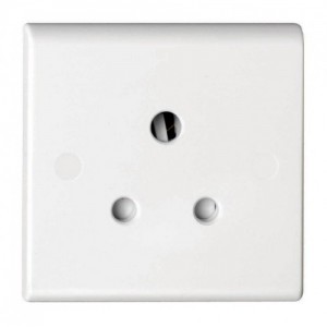 Deta S1332 Slimline White Moulded 1 Gang Round Pin Unswitched Socket 15A