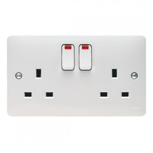 Hager WMSS82N Sollysta White Moulded 2 Gang Double Pole Switched Socket With Dual Earth & Neons 13A