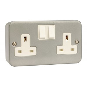 Scolmore CL036 Essentials Metalclad 2 Gang Double Pole Switched Socket With Mounting Box 13A
