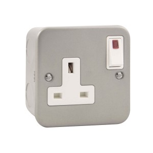 Scolmore CL835 Essentials Metalclad 1 Gang Double Pole Switched Socket With Neon & Mounting Box 13A