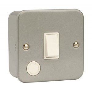 Scolmore CL022 Essentials Metalclad DP Control Switch With Optional Front Flex Outlet & Mounting Box 20A