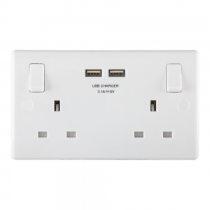 BG Electrical 822U3 Nexus White Moulded 2 Gang Single Pole Switched Socket With Outboard Rockers & 2 x 3.1A USB Charging Sockets 13A