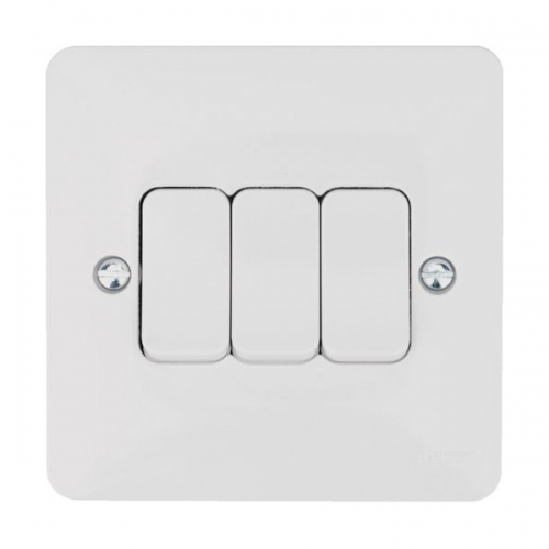 Hager WMPS32 Sollysta White Moulded 3 Gang 2 Way Plateswitch 10AX