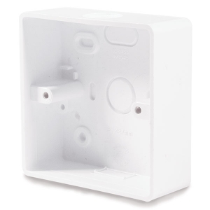 BG Electrical CMP8132 White 1 Gang Mounting Box With Square Corners & Knockouts For PVC Conduit + Mini Trunking Depth: 32mm