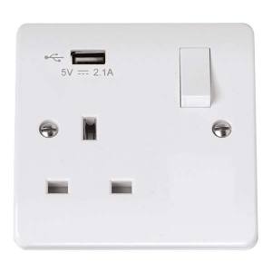 Click CMA771U Mode White Moulded 1 Gang Double Pole Switched Socket With 1 x 2.1A USB Charging Socket 13A