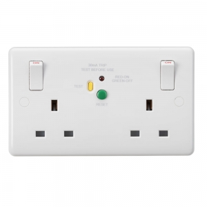 Knightsbridge CU9RCD White 2 Gang Curved Edge 13A 30mA DP Passive Type A RCD Switched Socket With Outboard Rockers