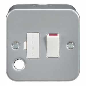 Knightsbridge M6300F Metalclad 13A Switched Fused Connection Unit With Front Flex Outlets & Surface Mounting Box