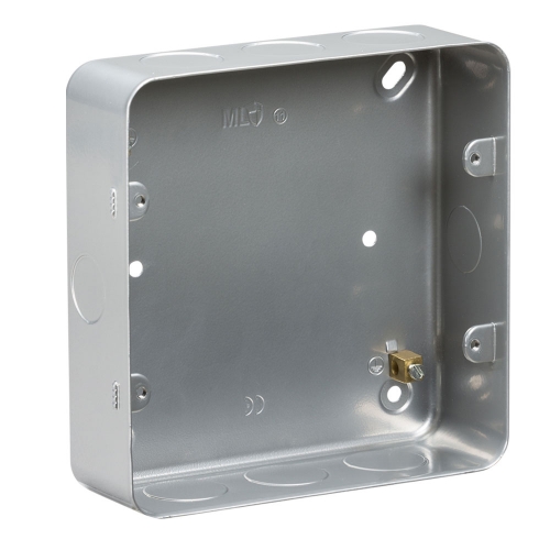 Knightsbridge GDSG68M Metalclad 6-8 Module 44mm Grid Surface Mounting Box With 2 x Earth Terminal