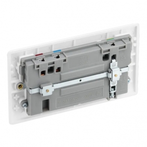 BG Electrical 822UAC22 Nexus White Moulded 2 Gang Single Pole 13A Switched Socket With 1 x Type A + 1 x Type C USB Charging Sockets 22W