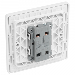 BG Electrical PCDCL13W Evolve Pearlescent White 1 Gang Intermediate Plateswitch 20A | 16AX
