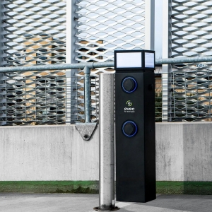 Evec E2P02 Black 22kW 32A3Ph Untethered Smart EV Pedestal Charger With 4G + Bluetooth + Wi-Fi & 1 x Type 2 Socket IP54 Black